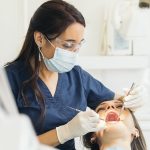 Parodontoza je neprijatelj zdravlja zubi i desni parodontoza